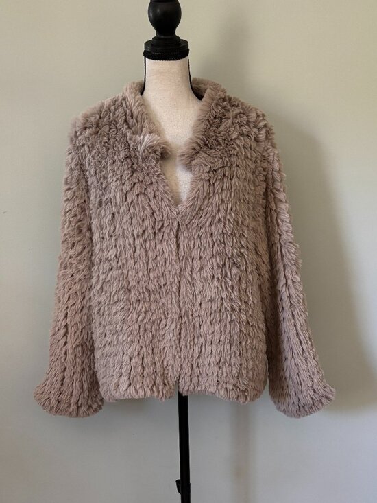 Heartloom Jackets & Blazers - Heartloom "Aria Jacket" Extra Large NWT